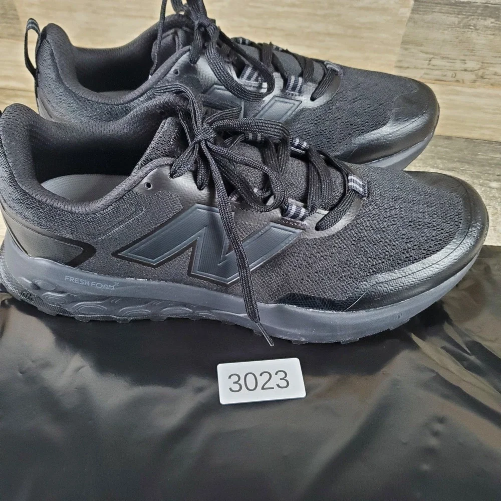 New Balance Fresh Foam X Garoe‎ V2 Mens Shoes Sz 11 D Black Phantom Castlerock